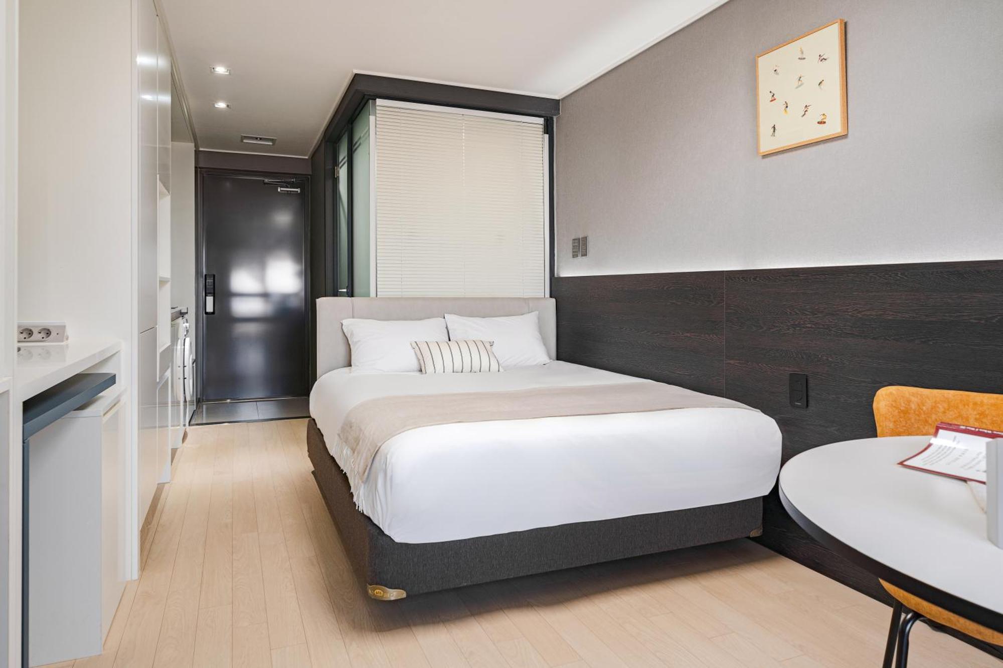 Urbanstay Sokcho Beach Ab Exterior photo